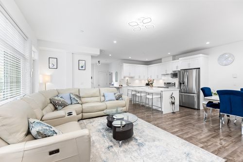 15-20901 83 Ave, Langley, BC, V2Y0W8 | Card Image