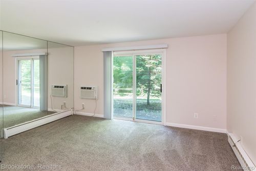 unit-49-31831 Grand River Ave, Farmington, MI, 48336-4146 | Card Image