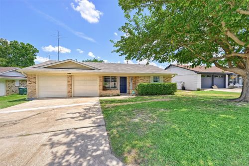 1031 Patricia Dr, Sherman, TX, 75090-8341 | Card Image