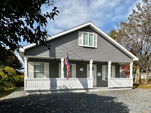 2 Chapel Street, Eastport, ME, 04631 | Card Image