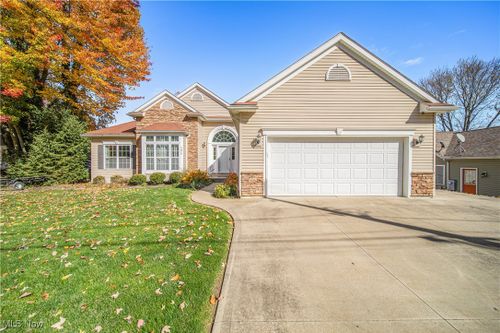 1475 Belvista Court, Roaming Shores, OH, 44085 | Card Image