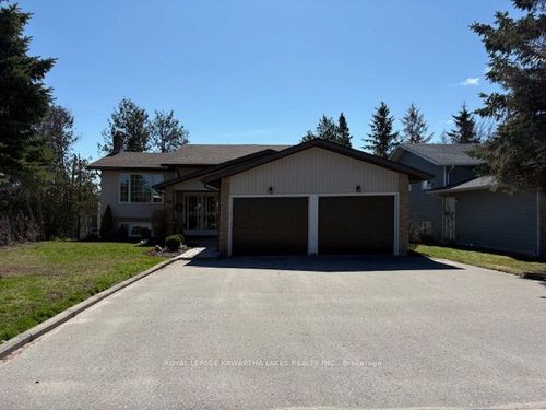 20 Cedartree Lane, Bobcaygeon, ON, K0M1A0 | Card Image