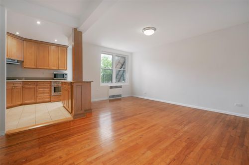 apt-4c-88 35th Ave, Jackson Heights, NY, 11372-5703 | Card Image