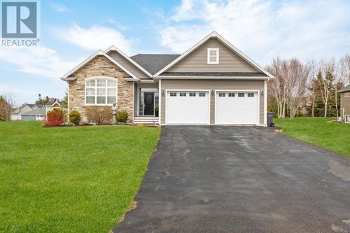 51 Tucker'S Way, Stratford, PE, C1B3X5 | Card Image