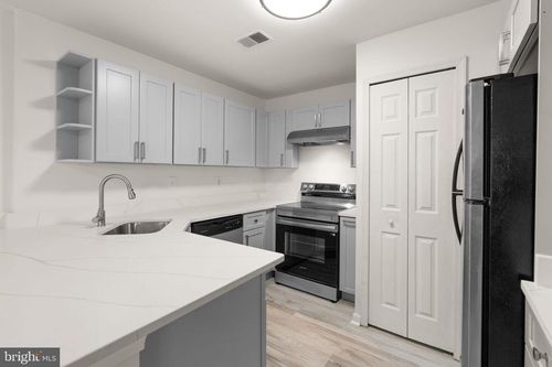 unit-d-20 Deer Run Ct, HALETHORPE, MD, 21227-3973 | Card Image