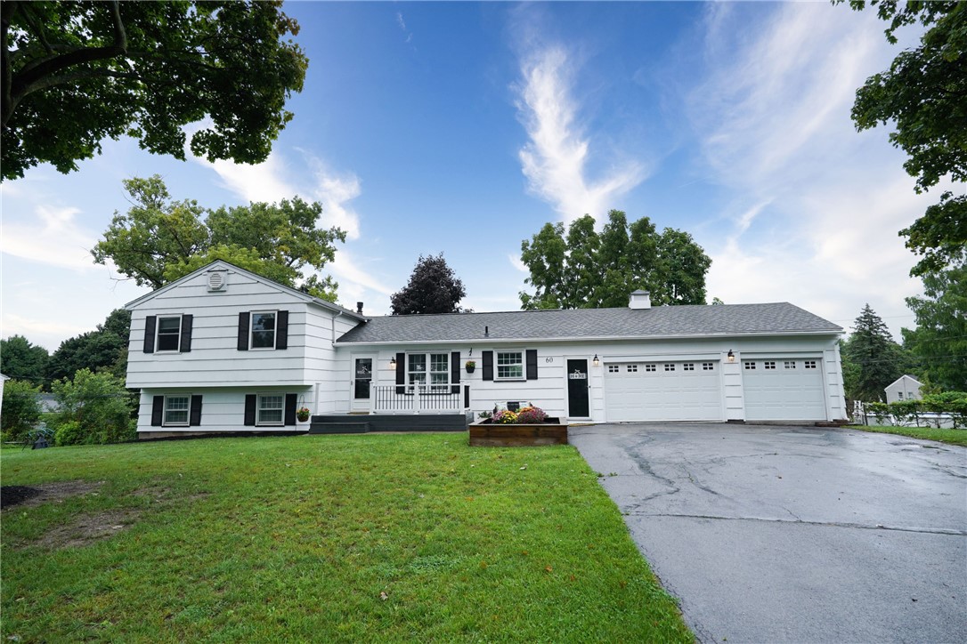 Gate House Trl, Henrietta, NY 14467