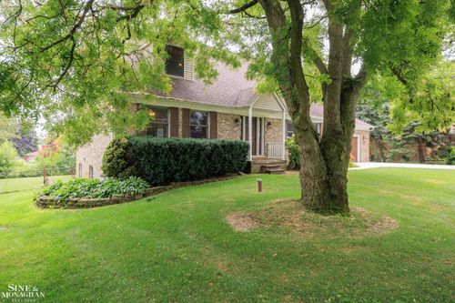 64322 Tipperary Dr Drive, Washington Township, MI, 48095 | Card Image