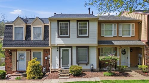 157 Shadowlawn Dr, Pittsburgh, PA, 15236-4905 | Card Image