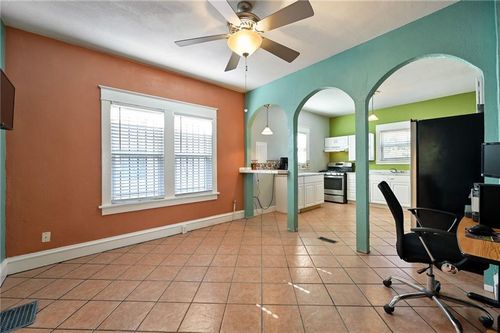 504 Wallace Ave, Kansas City, MO, 64125-1258 | Card Image