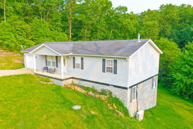 15 April Ln, House other with 5 bedrooms, 2 bathrooms and null parking in Corbin KY | Image 5
