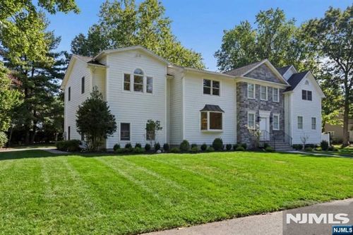 337 Franklin St, Haworth, NJ, 07641-1415 | Card Image