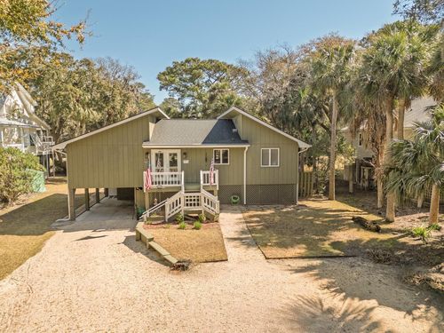 3323 Myrtle St, Edisto Island, SC, 29438-3714 | Card Image