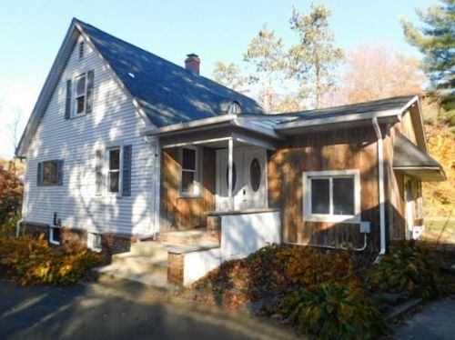 452 St Andrews Rd, Walden, NY, 12586-2719 | Card Image