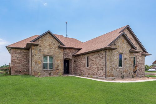 8310 Old Springtown Rd, Springtown, TX, 76082-6735 | Card Image