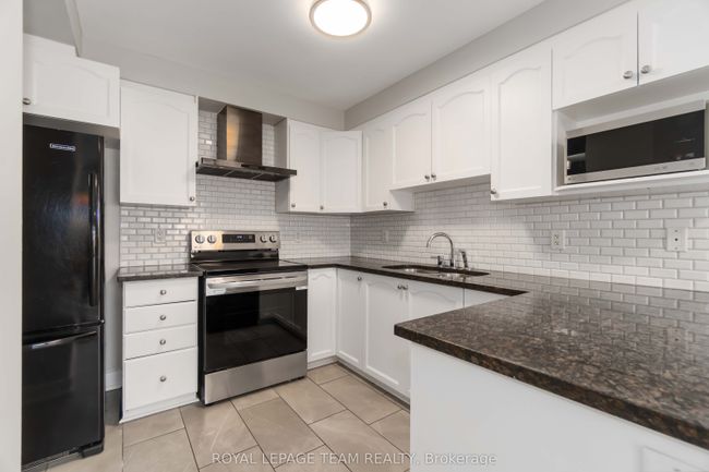28 Moe Robillard St, House attached with 3 bedrooms, 3 bathrooms and 2 parking in Arnprior ON | Image 13
