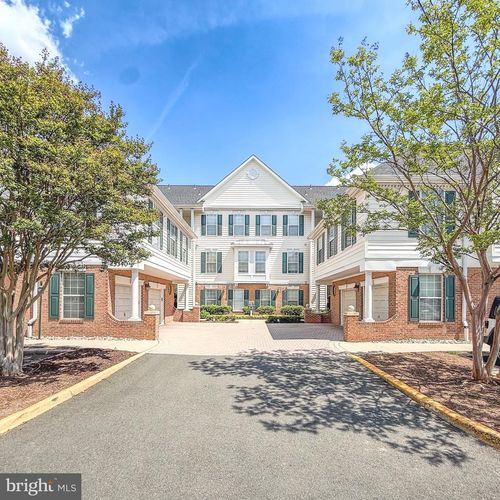 304-25340 Lake Mist Sq, CHANTILLY, VA, 20152-5352 | Card Image
