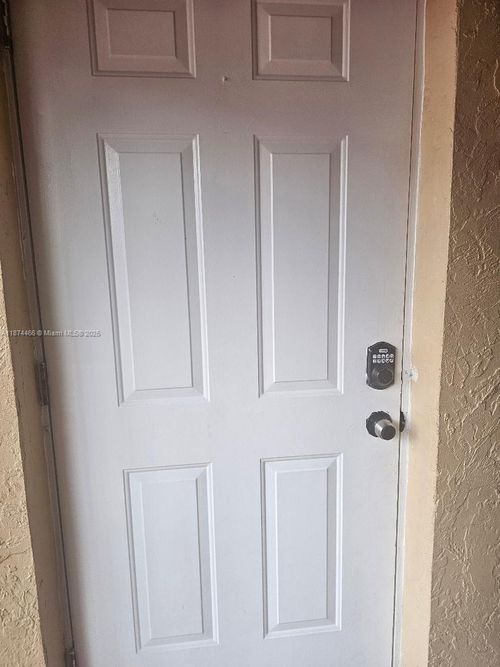 b-6538 W 2nd Ct, Hialeah, FL, 33012-6740 | Card Image