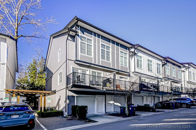 View of building exterior | Image 13