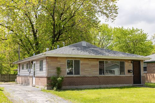 885 163rd St, Calumet City, IL, 60409-5915 | Card Image