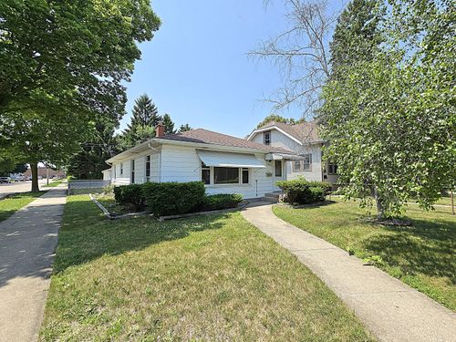 2300 Geneva St, RACINE, WI, 53402-4516 | Card Image