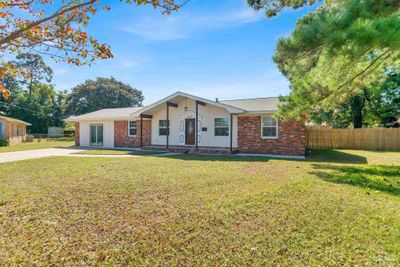 5545 Homewood Rd, House other with 3 bedrooms, 2 bathrooms and null parking in Pensacola FL | Image 1