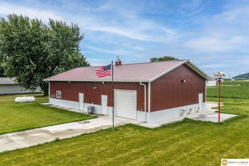 330 E 15th St, Decatur, NE, 68020-2272 | Card Image