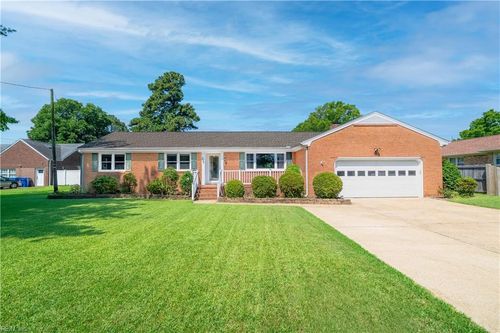 257 Overland Rd, Virginia Beach, VA, 23462-3640 | Card Image