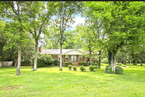 607 Clifton Dr, Goodlettsville, TN, 37072-3514 | Card Image