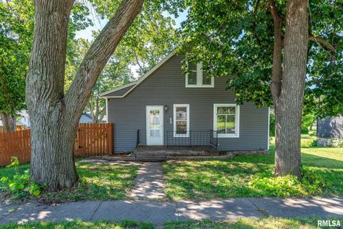 707 3rd St, Buffalo, IA, 52728-7709 | Card Image