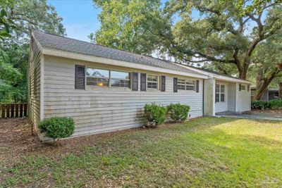 217 Ruby Ave, House other with 3 bedrooms, 2 bathrooms and null parking in Pensacola FL | Image 3