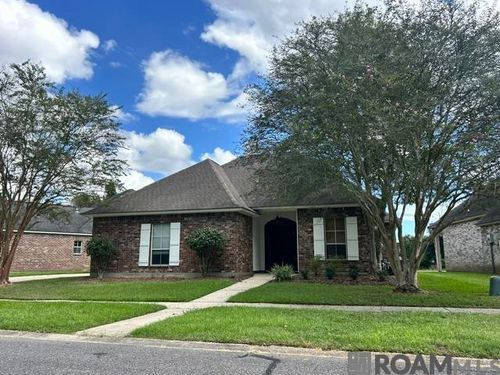 1325 Springlake Dr, Baton Rouge, LA, 70810-7069 | Card Image