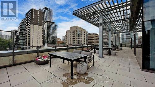 220-5 St Joseph St, Toronto, ON, M4Y0B6 | Card Image