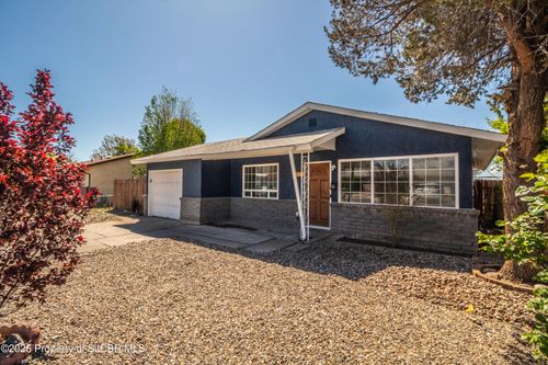 2117 E 11th St, Farmington, NM, 87401-7503 | Card Image