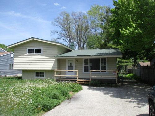 7514 Pingree Rd, Crystal Lake, IL, 60014-8031 | Card Image