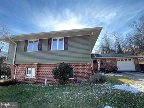 820 Woodland Ave, LAVALE, MD, 21502-7241 | Card Image