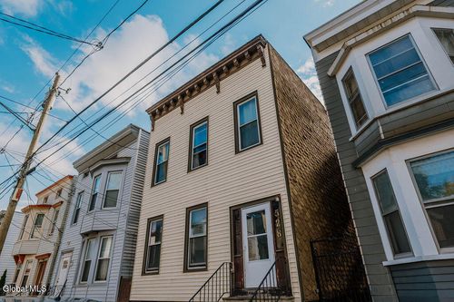 528 1st St, Albany, NY, 12206-2409 | Card Image