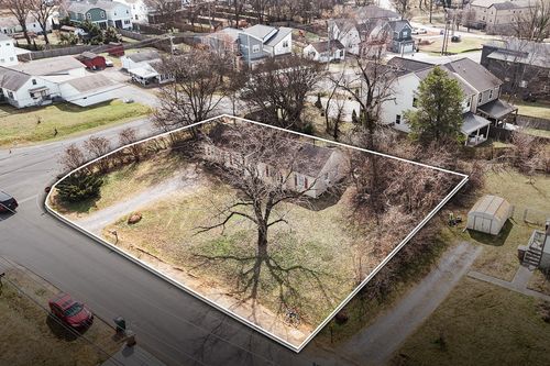 1911 Hutton Dr, Nashville, TN, 37210-4605 | Card Image