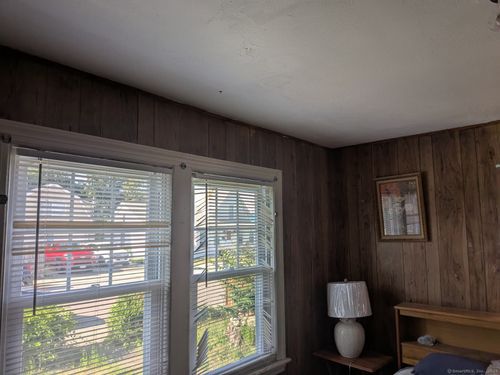 3 George Ave, Groton, CT, 06340-4917 | Card Image