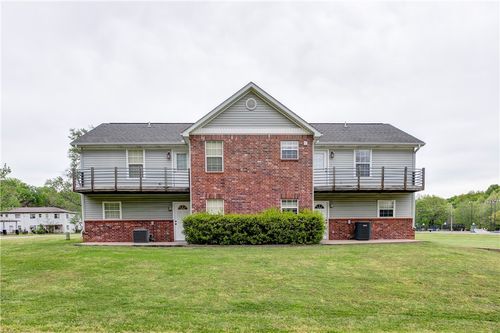 apt-b-806 W Tahlequah St, Siloam Springs, AR, 72761-2634 | Card Image