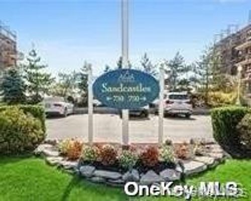 3p-750 W Broadway, Long Beach, NY, 11561-2861 | Card Image