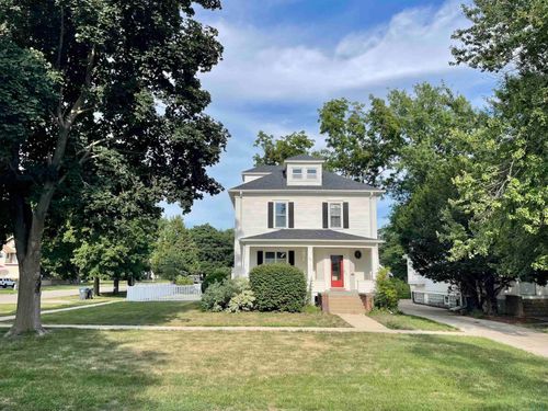 329 Otsego St, Storm Lake, IA, 50588-1737 | Card Image