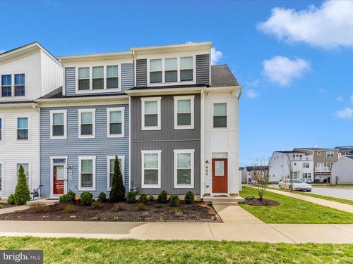 400 Waverley Dr, FREDERICK, MD, 21702-4390 | Card Image