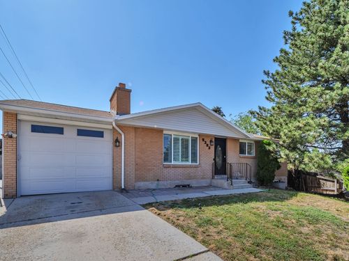 5382 S Skeeswood Cir, Taylorsville, UT, 84129-3117 | Card Image