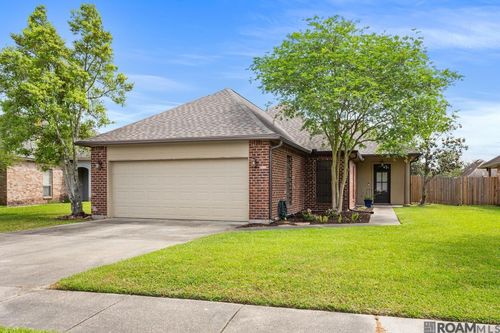 9031 Eastlake Ave, Baton Rouge, LA, 70810-0404 | Card Image
