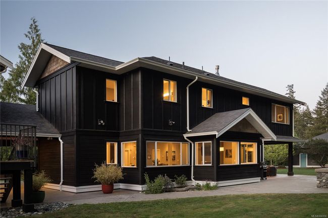 3022 Sarah Dr, House other with 5 bedrooms, 4 bathrooms and 5 parking in Sooke BC | Image 4