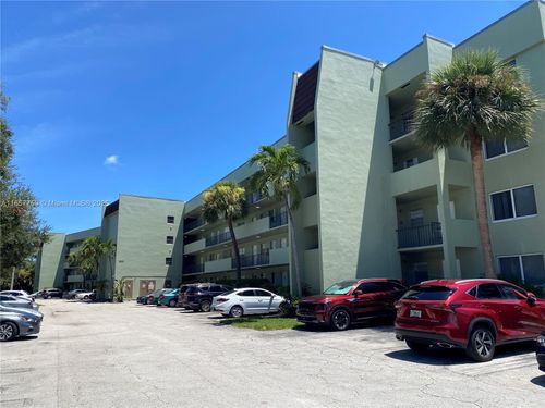 apt-306-1638 Embassy Dr, West Palm Beach, FL, 33401-1958 | Card Image