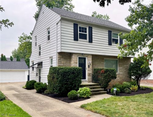 90 E 207th St, Euclid, OH, 44123-1010 | Card Image