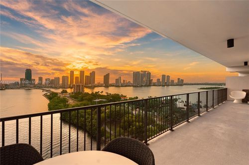apt-1304-1000 Venetian Way, Miami Beach, FL, 33139-1026 | Card Image