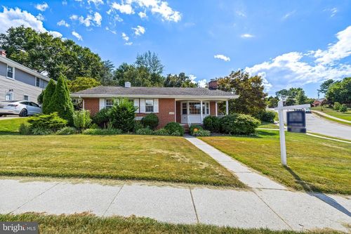 2308 Wuthering Rd, LUTHERVILLE TIMONIUM, MD, 21093-2651 | Card Image