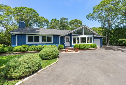 18 Squires Ave, East Quogue, NY, 11942-4609 | Card Image